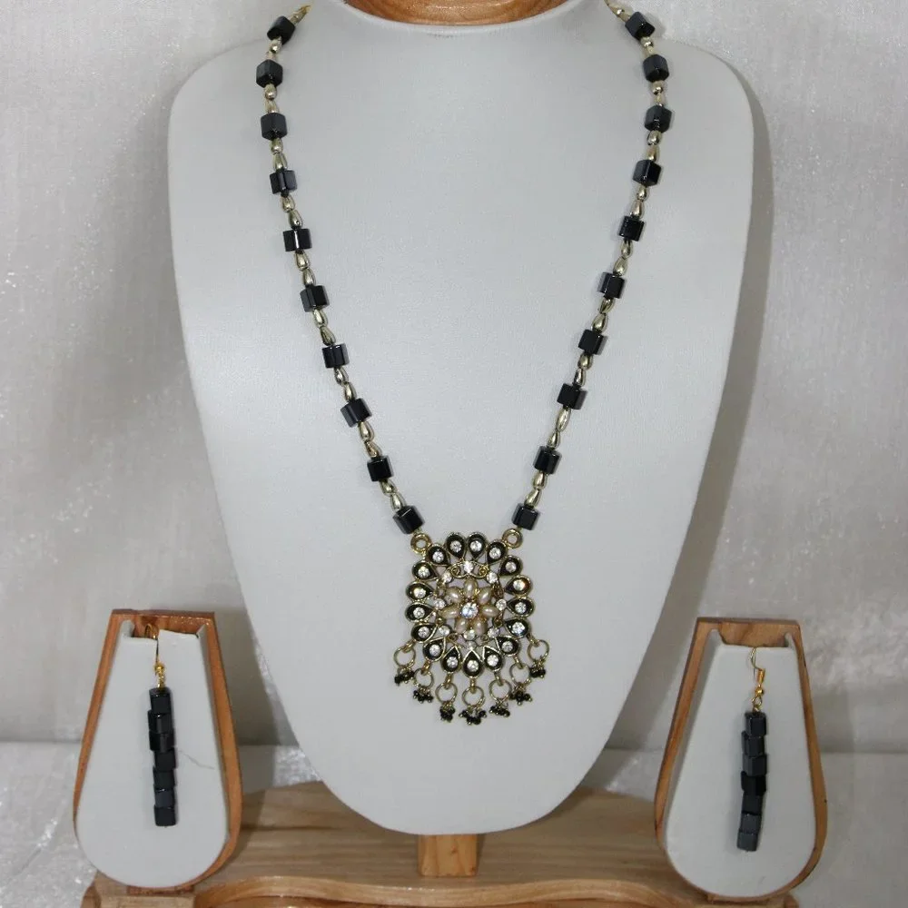 Black Jewellery Set Black Beads Jewellery Black Bead Necklace Set - Picture 2 of 2